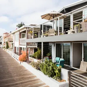 Oceanfront Oasis Apartment